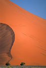 fotografie/landscapes/Namibia_Lines_curves_shadows_t.jpg