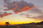 fotografie/landscapes/Namibia_sunset_lights_t.jpg